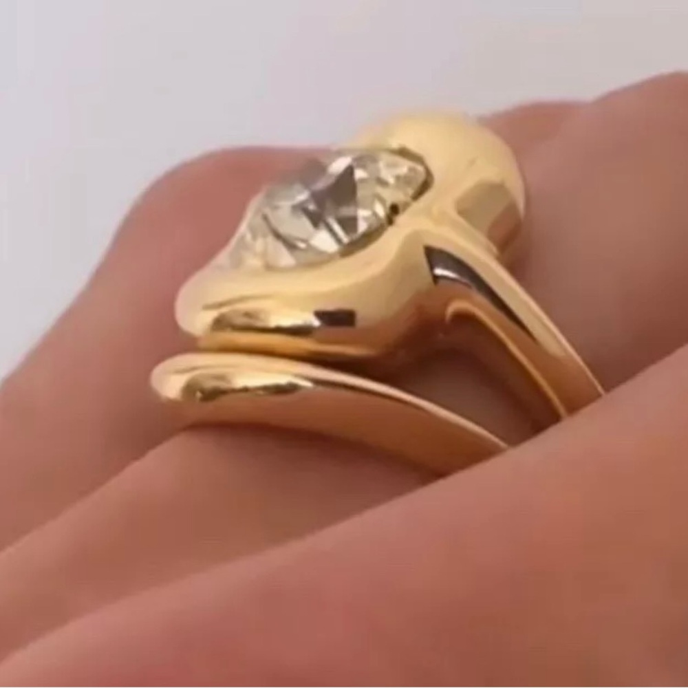 Arielle Ratner style wedding band 18k